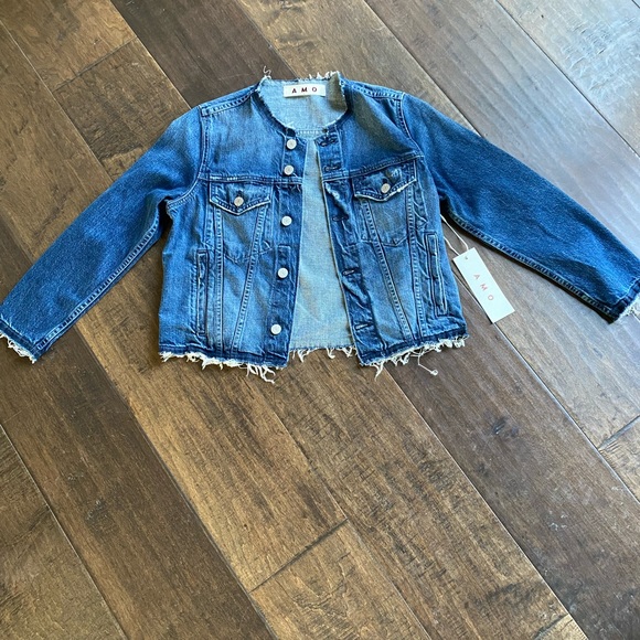 AMO Lola denim jacket NWT, Size XS, Med Blue Wash - Picture 6 of 16